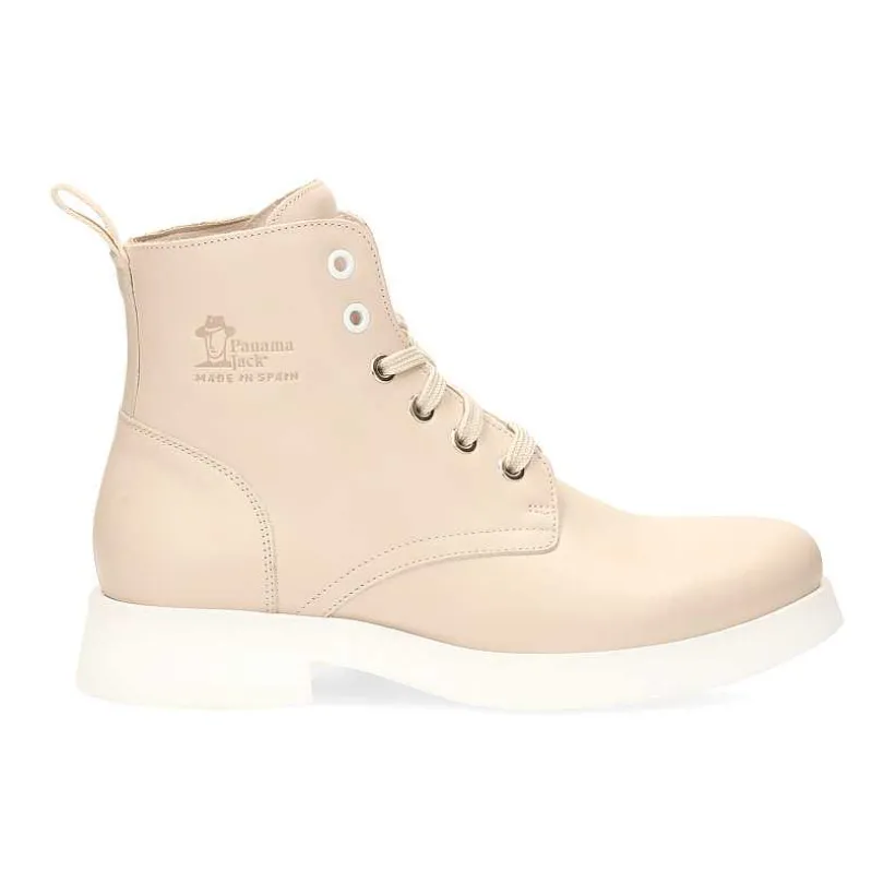 Vrouw Panama Jack Elvia