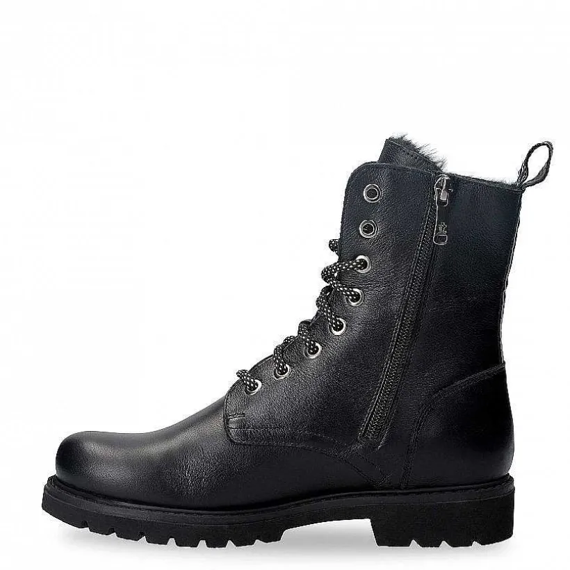 Vrouw Panama Jack Frisia