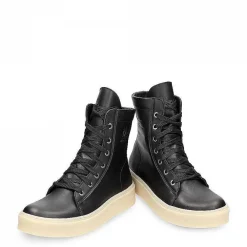 Vrouw Panama Jack Luna