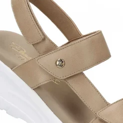 Vrouw Panama Jack Noor