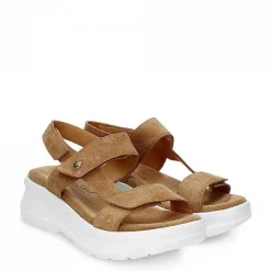 Vrouw Panama Jack Noor