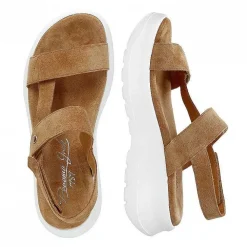 Vrouw Panama Jack Noor