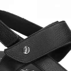 Vrouw Panama Jack Noor