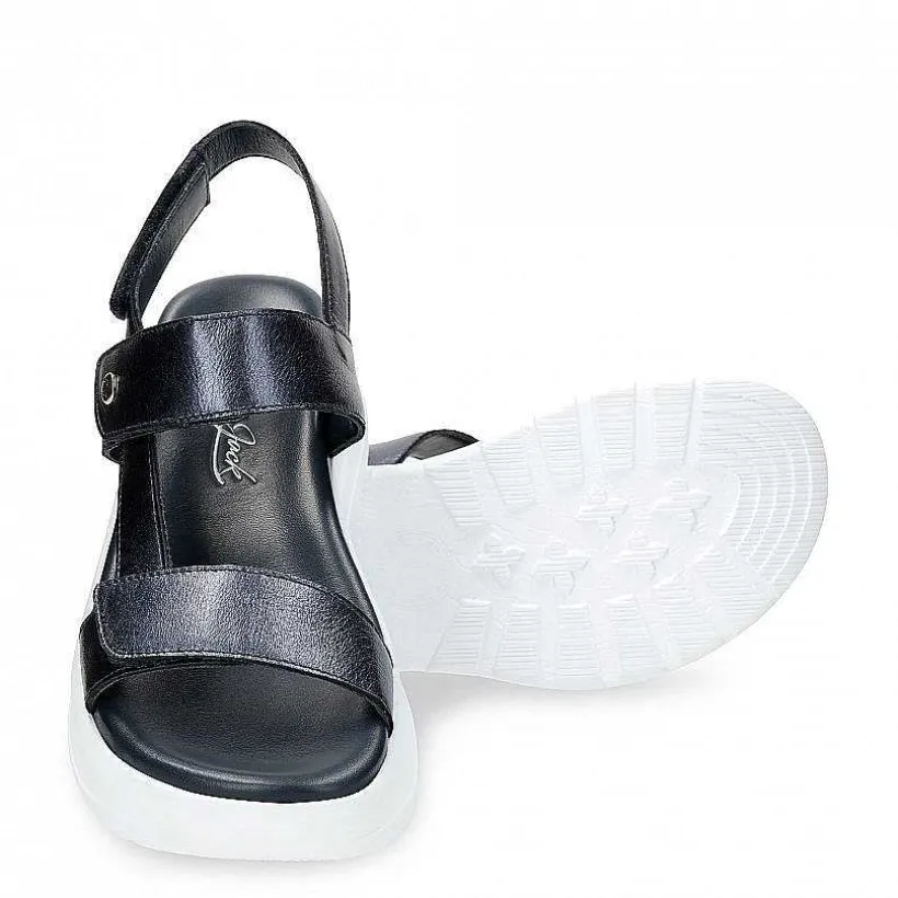 Vrouw Panama Jack Noor Shine