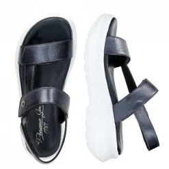 Vrouw Panama Jack Noor Shine