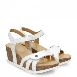 Vrouw Panama Jack Romy