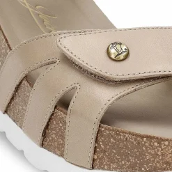 Vrouw Panama Jack Romy
