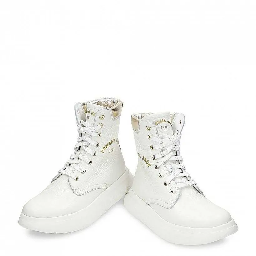 Vrouw Panama Jack Yuca