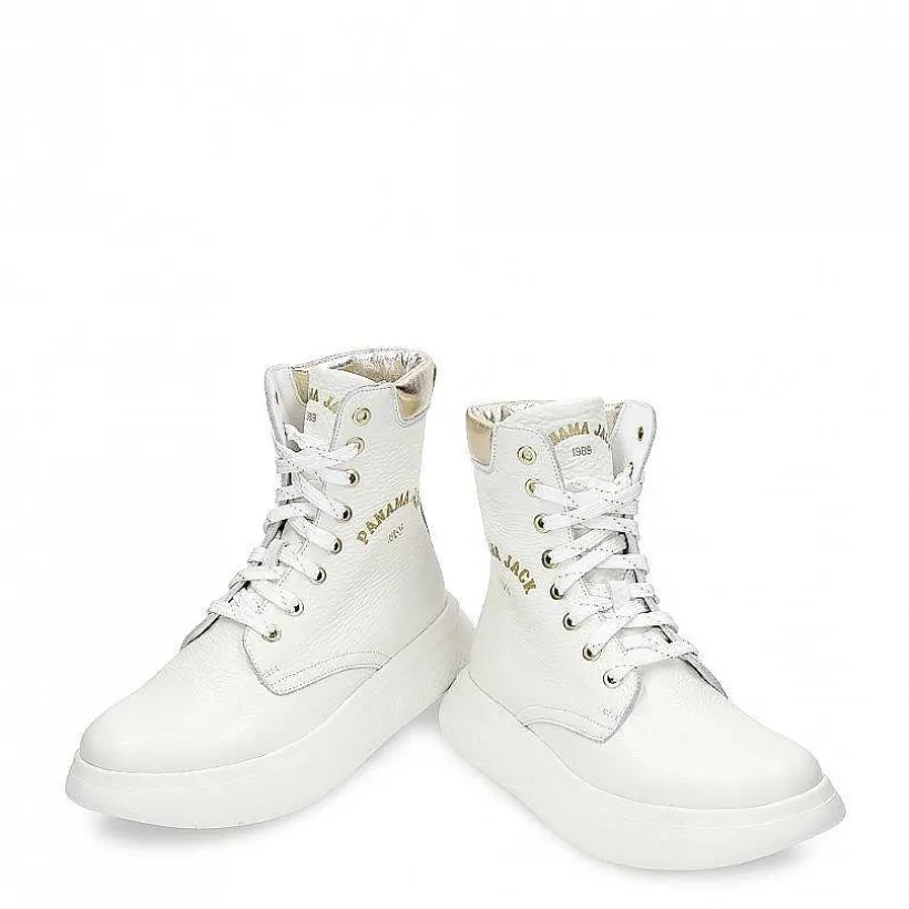 Vrouw Panama Jack Yuca